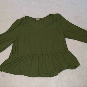 Loft Outlet Women's Olive Green Peplum V-Neck Top size XL